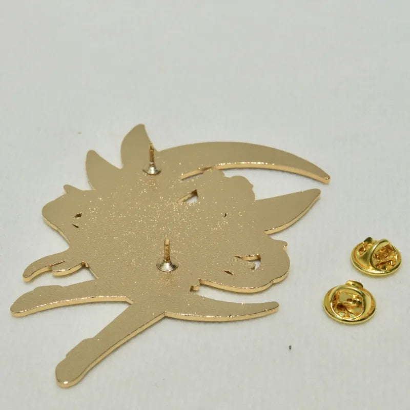 Pins de Sailor Moon, insignias y broches de moda con diseños de dibujos animados, artículos derivados, para mujer, decoraciones para exteriores, pin de esmalte, regalos para fiestas