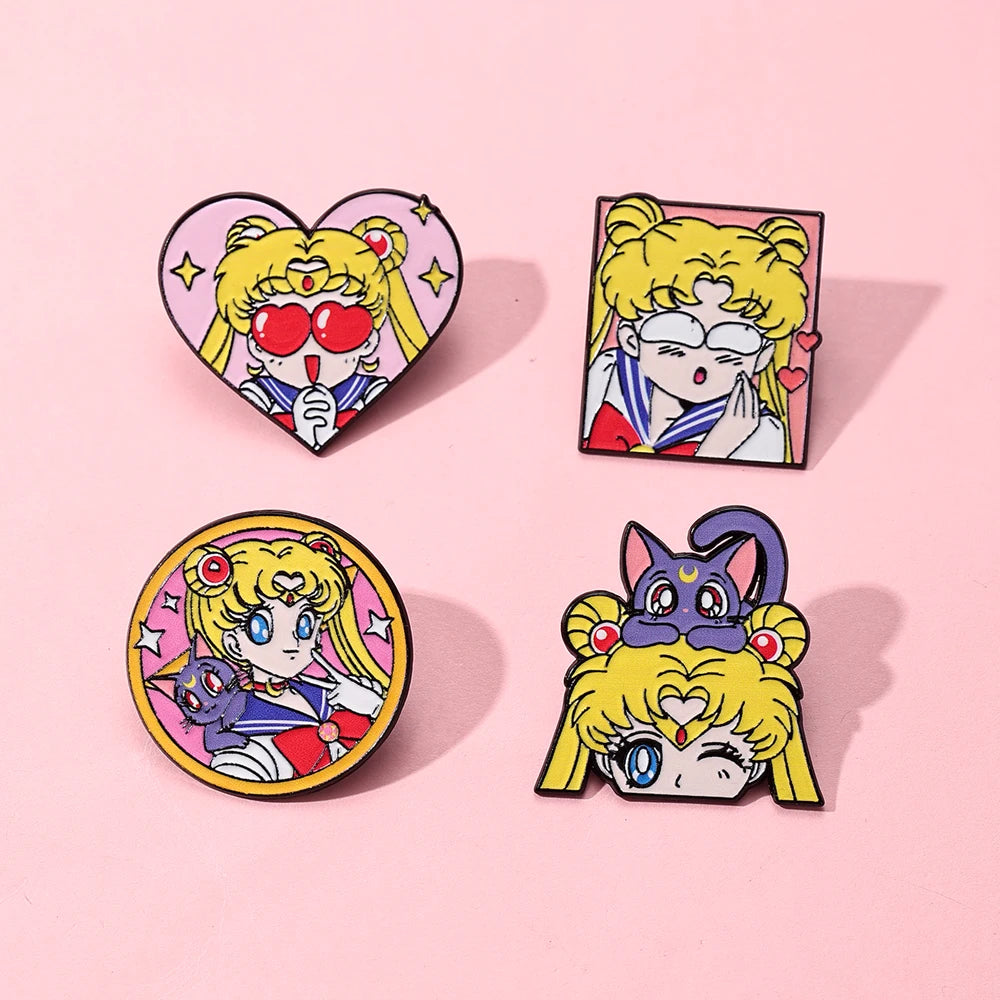 4 Broches de Esmalte con Forma de Corazón de Sailor Moon, Insignias Metálicas Creativas de Dibujos Animados para Mochilas, Ropa, Joyería, Regalo Festivo