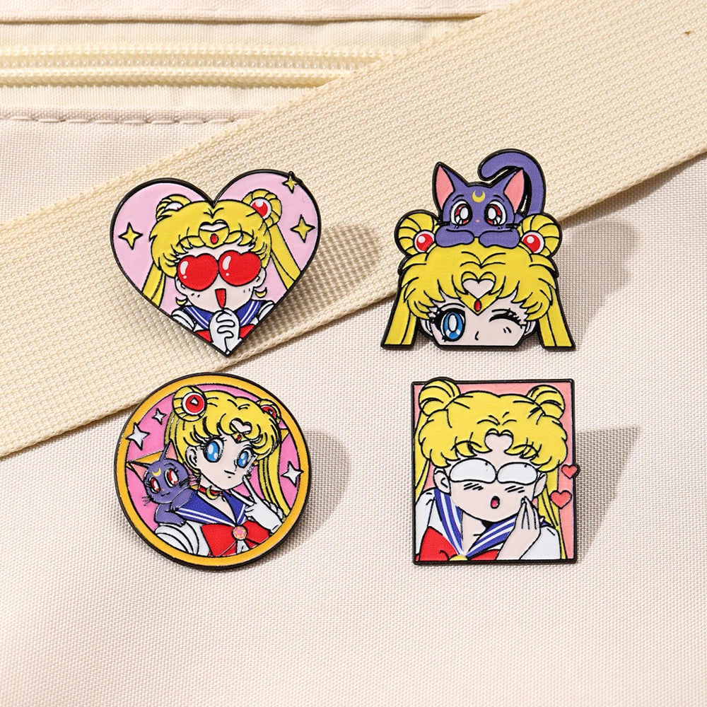 4 Broches de Esmalte con Forma de Corazón de Sailor Moon, Insignias Metálicas Creativas de Dibujos Animados para Mochilas, Ropa, Joyería, Regalo Festivo