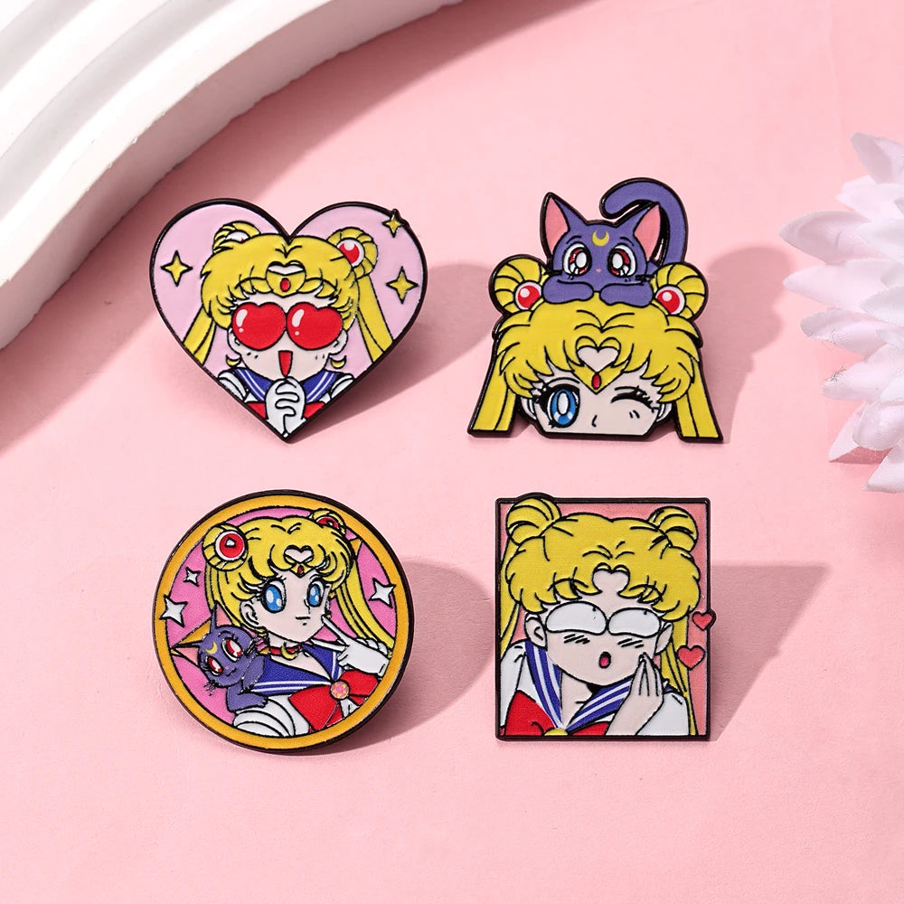 4 Broches de Esmalte con Forma de Corazón de Sailor Moon, Insignias Metálicas Creativas de Dibujos Animados para Mochilas, Ropa, Joyería, Regalo Festivo